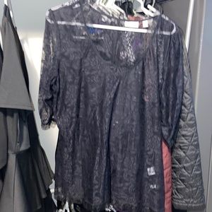 NEW YORK AND COMPANY LACE BLOUSE